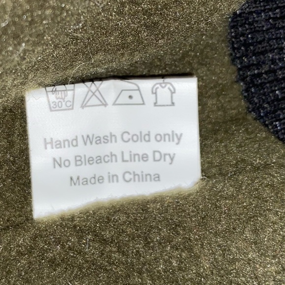 PETS - TINY DOG PUFFER COAT/JACKET - FLEECE LINES - HOOD w/Snaps - NEVER WORN - Picture 10 of 10